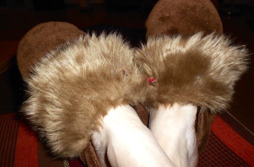 Wohlig warme Füße dank eingebauter Schuhheizung: Thermo-Slipper Foto:  