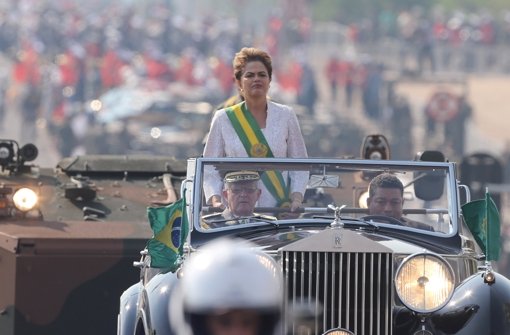 Dilma Rousseff bei einer Parade zum Unabhängigkeitstag. Foto: AP