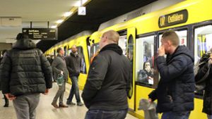 Abends sind auf der Strecke der U 7 nur noch kurze Züge unterwegs. Foto: Caroline Holowiecki