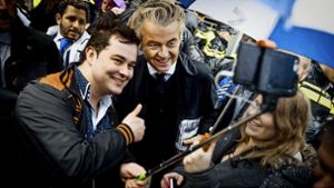 Für das Wahlvolk ist es stets eine große Überraschung, wenn Geert Wilders zu einer Kundgebung in ihrer Stadt auftaucht. Foto: ANP