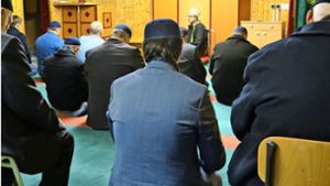 Noch immer beten die örtlichen Muslime in Echterdingen, denn der Konflikt um den Weiterbau der Moschee in Oberaichen besteht weiter. Foto: Archiv Malte Klein