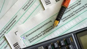 2017 wurden noch zwei von fünf Steuererklärungen auf Papier abgegeben Foto: dpa