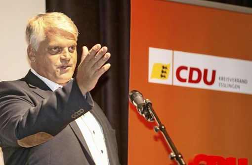 Da geht’s lang für die CDU: Der langjährige Abgeordnete Markus Grübel setzte sich im Rennen um die CDU-Bundestagskandidatur klar durch. Foto: Roberto Bulgrin
