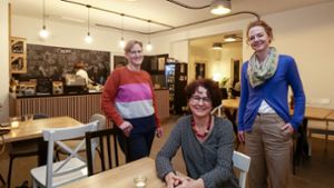 Die drei vom Café: Martina Haist (links), Martina Schaible  und Thirza Albert. Foto: Simon Granville