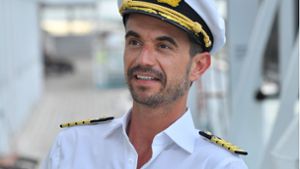 Traummann auf „Traumschiff“: Florian Silbereisen als Kapitän Max Parger. Foto: dpa/Dirk Bartling