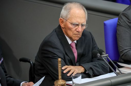 Bundestagspräsident Wolfgang Schäuble ermahnte eindringlich dazu, demokratische Regeln einzuhalten und keinen Hass zu schüren. Foto: dpa