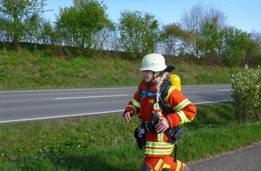 Vor fünf Jahren war Stefanie Saul schon einmal in Feuerwehrmontur unterwegs und hat  300 Kilometer zurückgelegt. Foto: privat