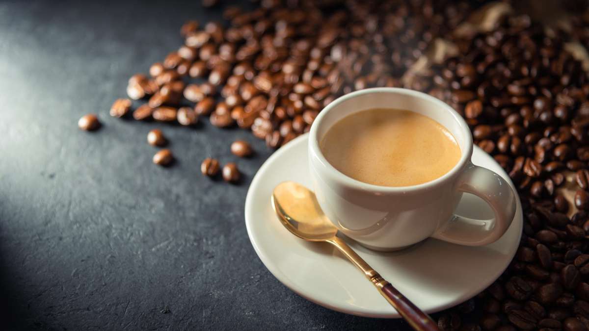 Kaffee ist ein klassisches Erwachsenen-Getränk. Doch ab welchem Alter darf man das Heißgetränk zu sich nehmen?