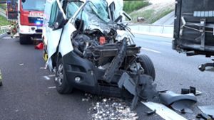 Der Fahrer des Transporters überlebte den Unfall nicht. Foto: 7aktuell.de/JB