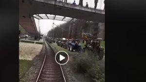 So sah die Protestfahrt von der Stadtbahn aus gefilmt aus. Foto: Screenshot/red