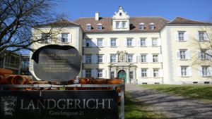 Am Landgericht in Konstanz muss sich ein 59-Jähriger wegen Mordes an seiner Ehefrau verantworten. Foto: dpa