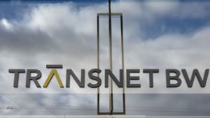 Der Übertragungsnetzbetreiber Transnet BW soll zur Finanzierung des Netzausbaus in Teilen verkauft werden. Foto: dpa/Marijan Murat