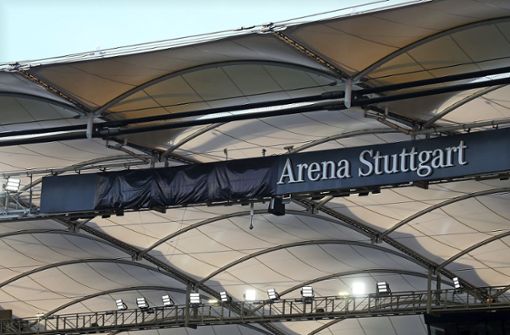 Die Fußballarena in Stuttgart ist weiter eine große Baustelle und trägt bald sichtbar für alle einen neuen Namen. Foto: Baumann/Julia Rahn