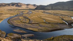 Steppenland am Fluß Orkhon in der Wüste Gobi, Mongolei: Eine große Artenvielfalt fördert die Zersetzung toter Pflanzenteile,Sdie der „Treibstoff“ der CO2- und Stickstoffkreisläufe in der Natur sind. Foto: Imago/Pathermedia