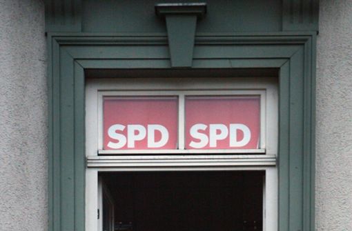 Aktivisten verschafften sich am Freitag unrechtmäßig Zugang zur SPD-Landesgeschäftsstelle am Wilhelmsplatz. (Archivbild) Foto: STZN/Frank Eppler