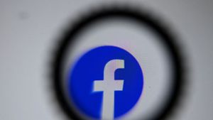 Der Fokus von Facebook soll eher auf junge Menschen ausgerichtet werden. Foto: AFP/KIRILL KUDRYAVTSEV