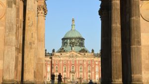 Das Neue Palais ist nur einer von vielen hübschen Gründen, warum sich ein Stadtbesuch in Potsdam lohnt. Foto: Michael Müller Verlag