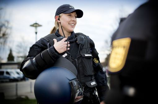 So sieht die Uniform der Bereitschaftspolizei des Landes Baden-Württemberg aus. Foto: Pressefoto Horst Rudel