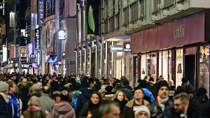 Gute Passanten-Frequenzen in der City: Händler sind zufrieden mit dem Weihnachtsgeschäft Foto: Lichtgut/Verena Ecker