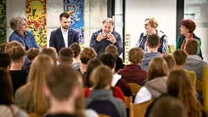 Gemeinderäte brachten Schülern Lokalpolitik nahe. Foto: Gottfried Stoppel