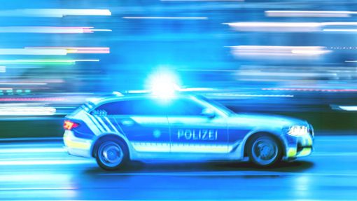 Die Motivation des Tatverdächtigen ist laut Polizei noch unklar. (Symbolbild) Foto: IMAGO/Wolfgang Maria Weber/IMAGO