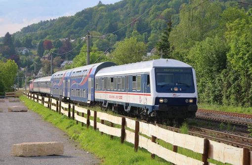 Züge wie dieser ältere von TRI fahren gerade auch durch den Rems-Murr-Kreis. Noch bis 2025 werden die Go-Ahead-Züge umgerüstet und Train Rental muss einspringen. Foto: privat