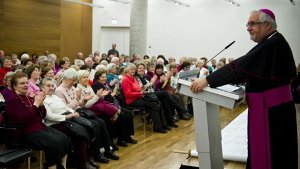 Bischof Gebhard Fürst eröffnete das Jubiläumsjahr. Foto: Max Kovalenko
