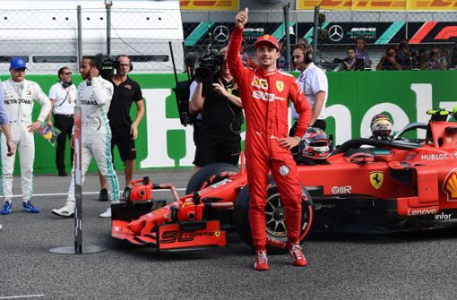 Charles Leclerc freut sich über seine Pole Position in Monza. Foto: AFP