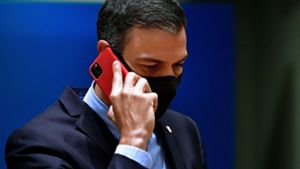 Den amtlichen Angaben zufolge wurde das Telefon von Pedro Sanchez mit Hilfe der israelischen Spyware Pegasus gehackt (Archivbild). Foto: AFP/JOHN THYS