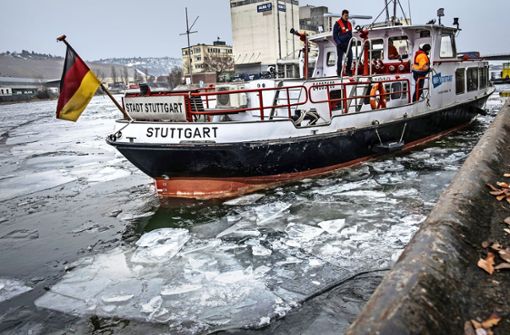 Eis im Fluss: Die Stuttgart sorgt im Januar im Hafen und auf dem Neckar zwischen den Schleusen für freie Fahrt. Foto: Lichtgut/Max Kovalenko