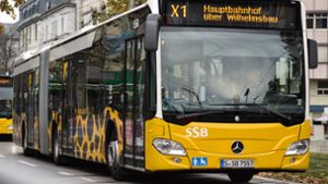 Die Nummer 1 ist in Stuttgart prominentester Vertreter der X-Linien. Sie pendeln aber auch weit in die Region hinaus. Ihr Betrieb endet im September 2024. Foto: Lichtgut/Max Kovalenko
