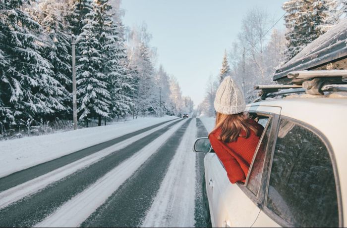 Schnee, Glätte, Kälte und viel Gepäck - man sollte nicht unvorbereitet mit dem Auto im Winter verreisen.