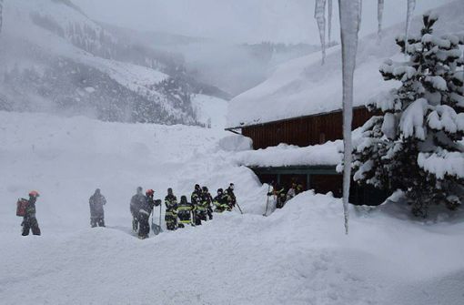 In Leoben in der österreichischen Steiermark wird man der Schneemassen kaum noch Herr. Foto: dpa/BfV Leoben