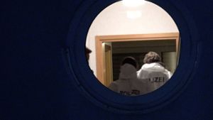 Die Polizei sichert Spuren in der Wohnung der Frau. Foto: 7aktuell.de/Alexander Hald/7aktuell.de | Alexander Hald
