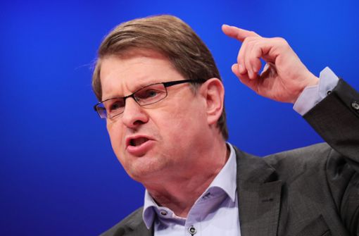 SPD-Vize Ralf Stegner will die AfD mit „aller Entschiedenheit“ bekämpfen. Foto: dpa