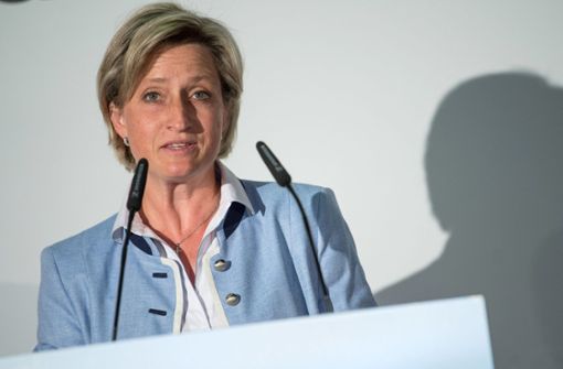 Baden-Württembergs Wirtschaftsministerin Nicole Hoffmeister-Kraut (CDU) erklärt die konjunkturelle Abschwächung im Südwesten. Foto: dpa/Sebastian Gollnow