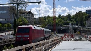 Am Bahnhof Stuttgart-Feuerbach kommt es zu Gleissperrungen. Foto: Lichtgut/Max Kovalenko