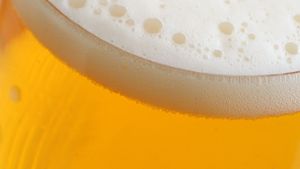 Eine Brauerei im Odenwald hat ihr Bier falsch etikettiert – ein Rückruf folgte (Symbol). Foto: dpa