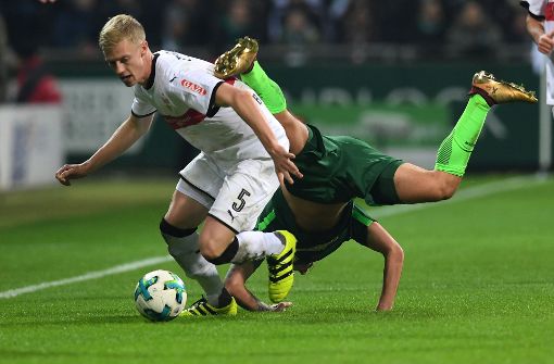 Der 21-jährige Timo Baumgartl (links) soll der VfB-Abwehr langfristig Halt geben. Foto: dpa