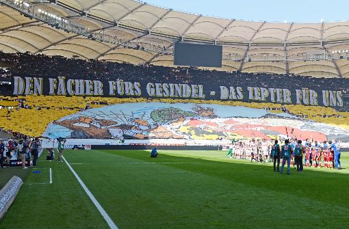 Die Anti-KSC-Choreo der VfB-Fans in der Mercedes-Benz-Arena. Foto: dpa