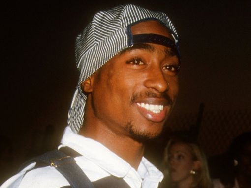 Tupac Shakur zu Lebzeiten in den 1990ern. Foto: imago/agefotostock