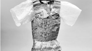 Sonja Wolber hat ihr Kleid gegen das „Ausgeliefertsein“ genäht Foto: Haus der Geschichte