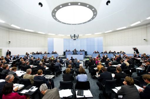 Die Abgeordneten im Stuttgarter Landtag hielten für Manfred Rommel kurz inne. Foto: dpa/Symbolfoto