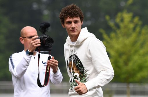Das Interesse am französischen Nationalspieler Benjamin Pavard vom VfB ist schon jetzt gewaltig. Foto: AFP