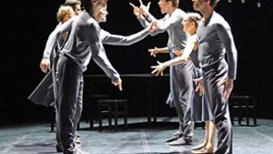 Debattenkultur auf der Bühne: Szene aus Roman Novitzkys Stück „Under the Surface“ Foto: Stuttgarter Ballett