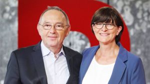 Sie will mit an die Spitze der SPD: Saskia Esken und Norbert-Walter Borjans. Foto: AFP