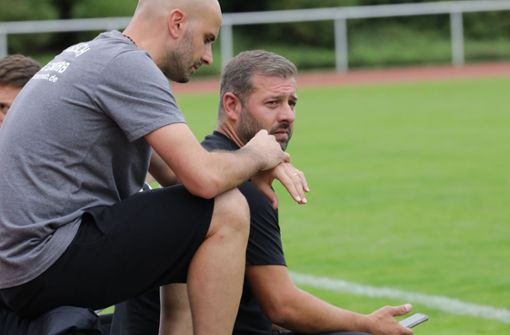 Trainer Giuseppe Greco und der Sportliche Leiter Ionnis Tsapakidis sind mit der Entwicklung ihres Kaders sehr zufrieden. Foto: Patricia Sigerist