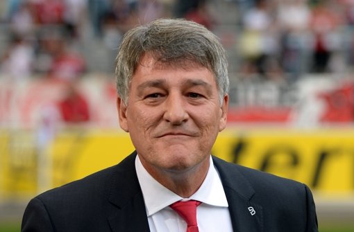 VfB-Präsident Bernd Wahler kann sich über eine Vertragsverlängerung mit Puma freuen. Foto: dpa