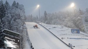 Skisprung-Quali wegen Schneechaos abgesagt