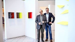 Die Ausstellungsmacher Horst Merkle (links) und Ulrich Binder. Foto: Lg/Julian Rettig
